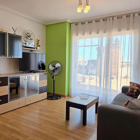 Torremar Frontal Al Mar Apartment *